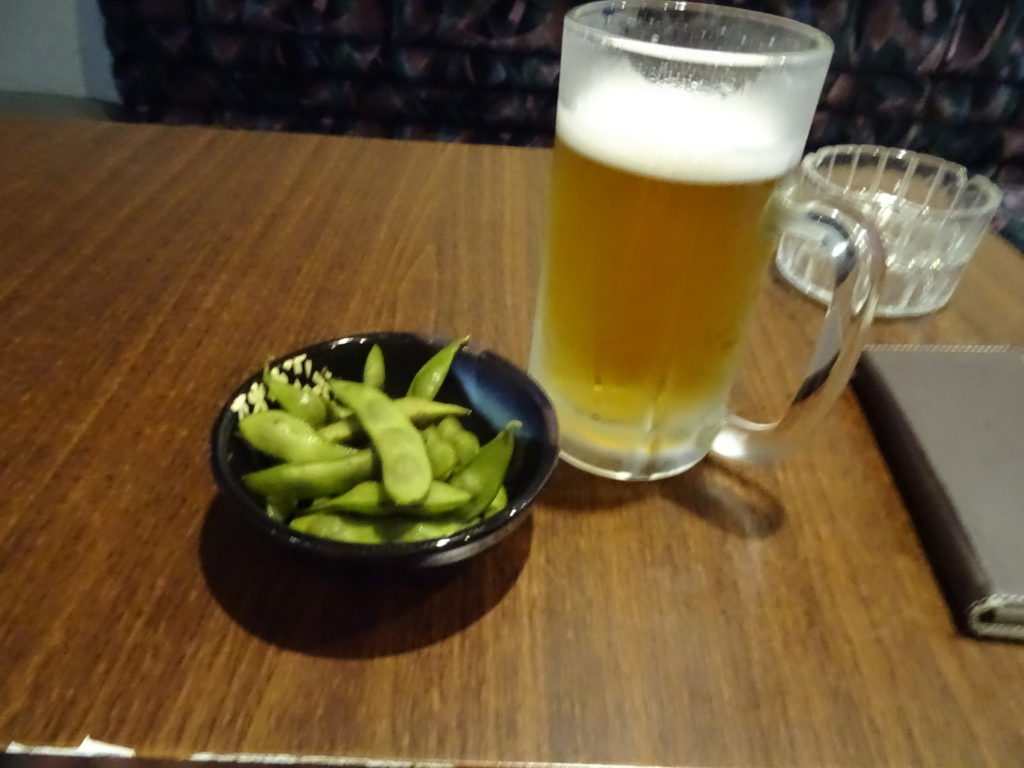 ビールとお通しの枝豆
