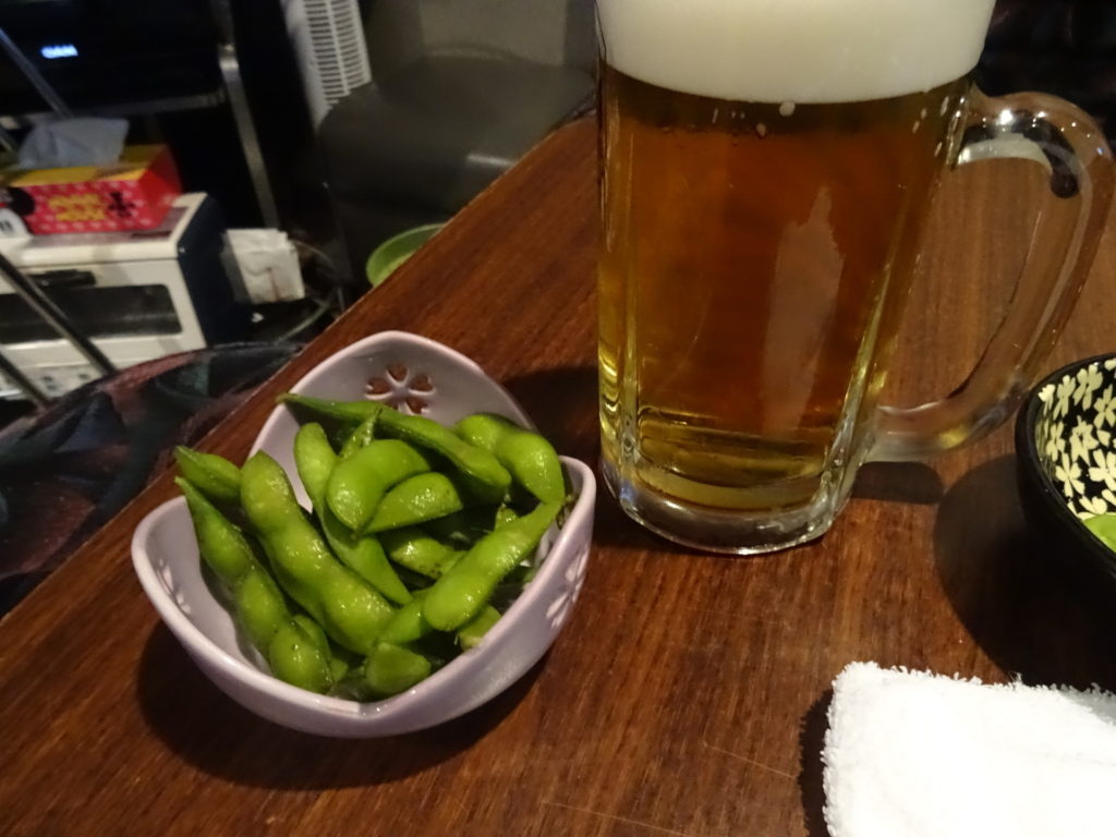 ビールとお通しの枝豆