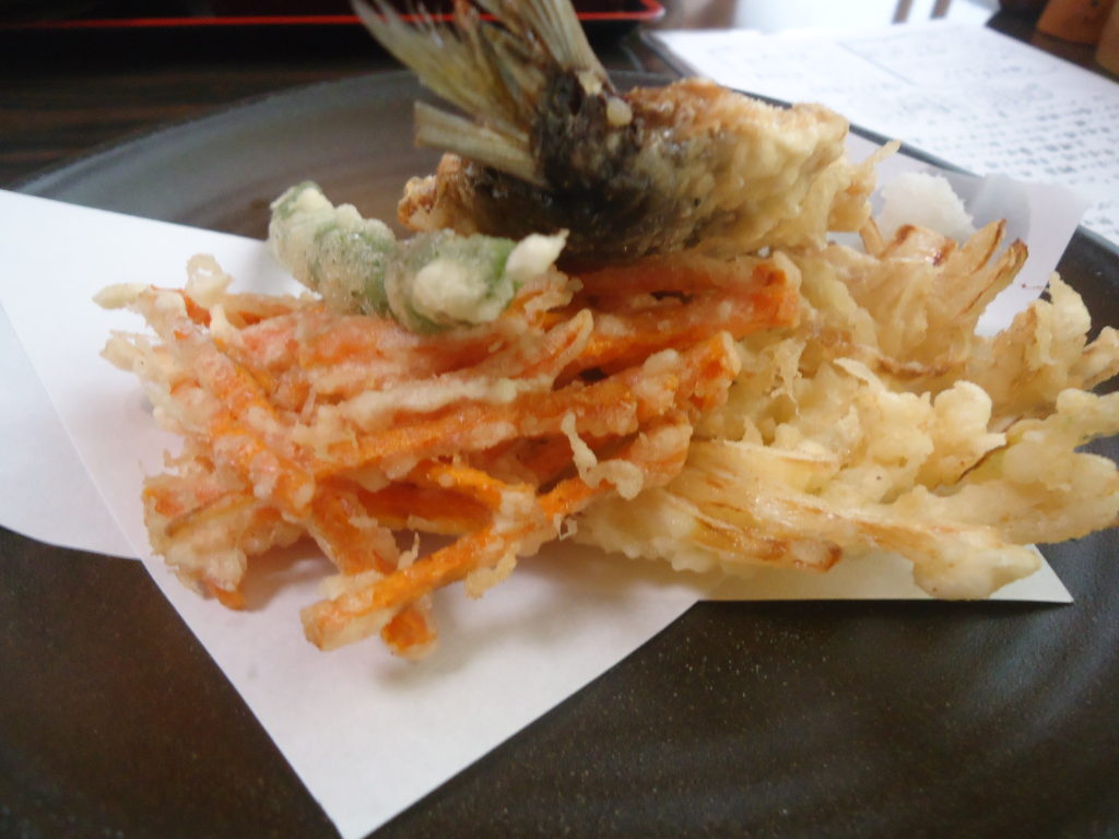 いわしと有機野菜の天ぷら(860円)