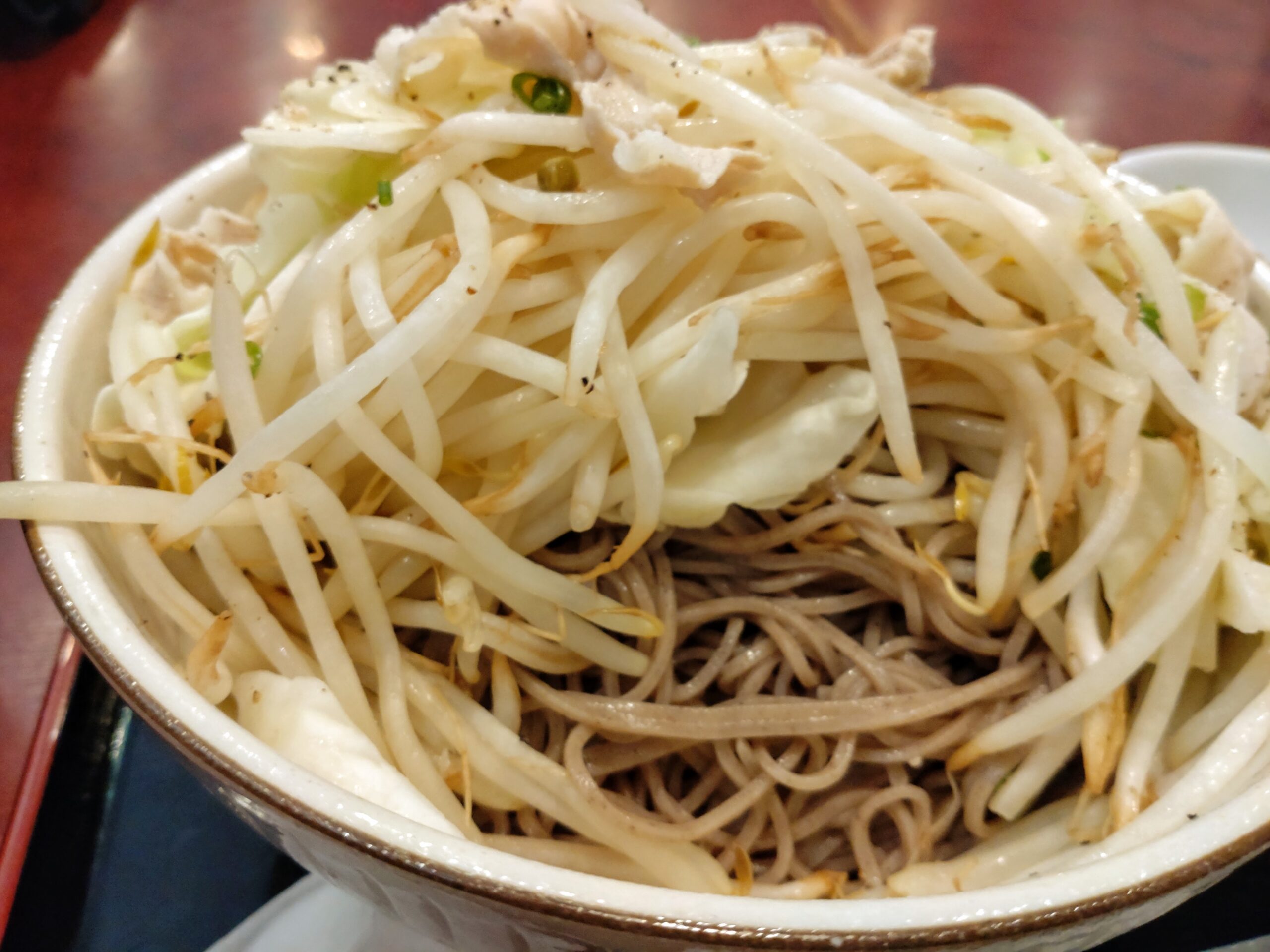 夢郎そばの野菜と麺