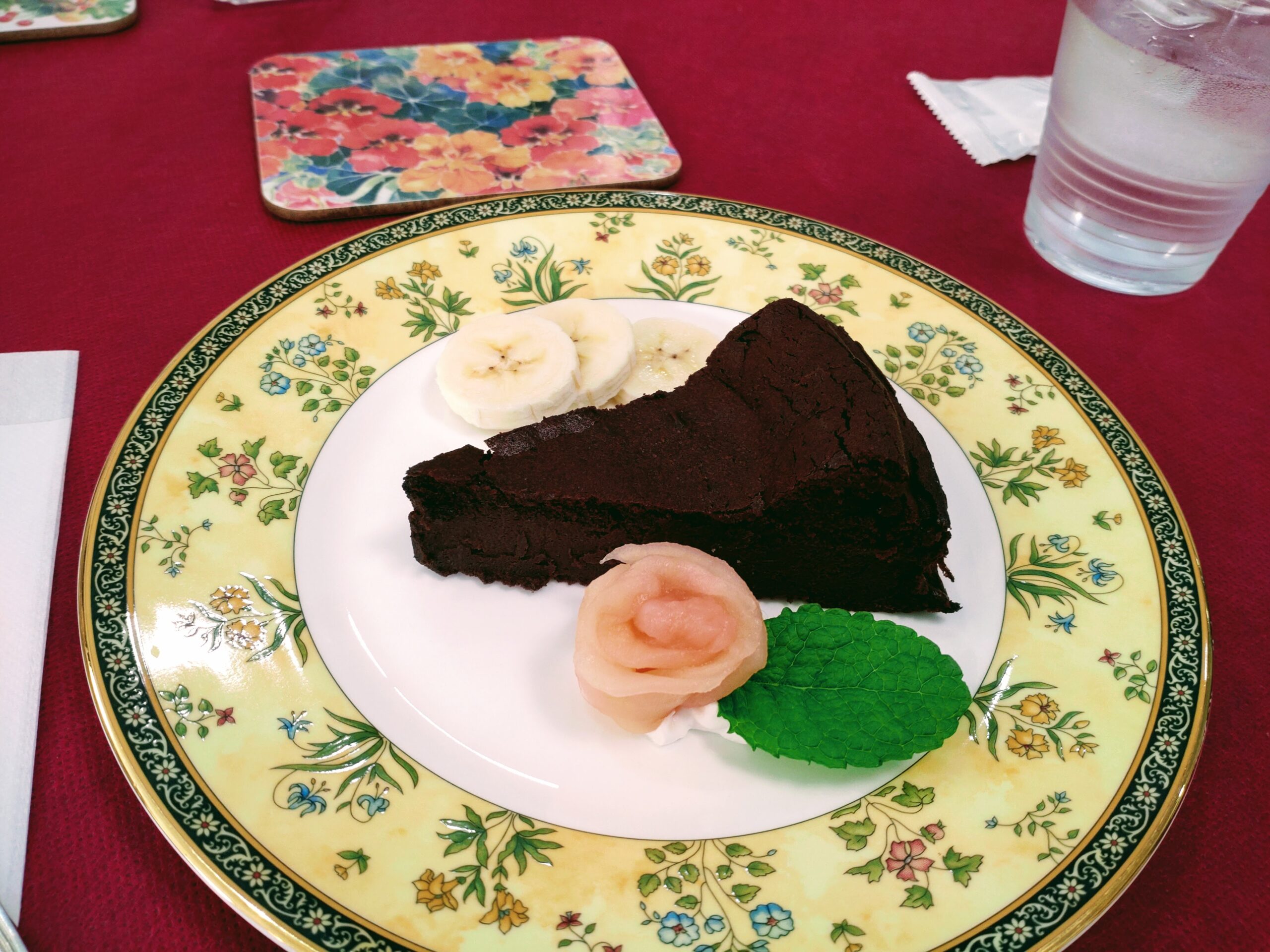 ケーキセットのチョコレートケーキ