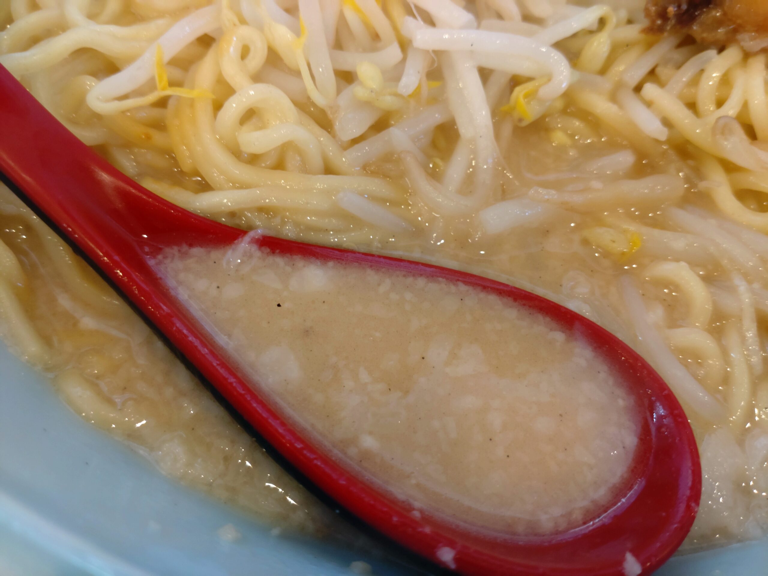 平成大衆ラーメンのスープ