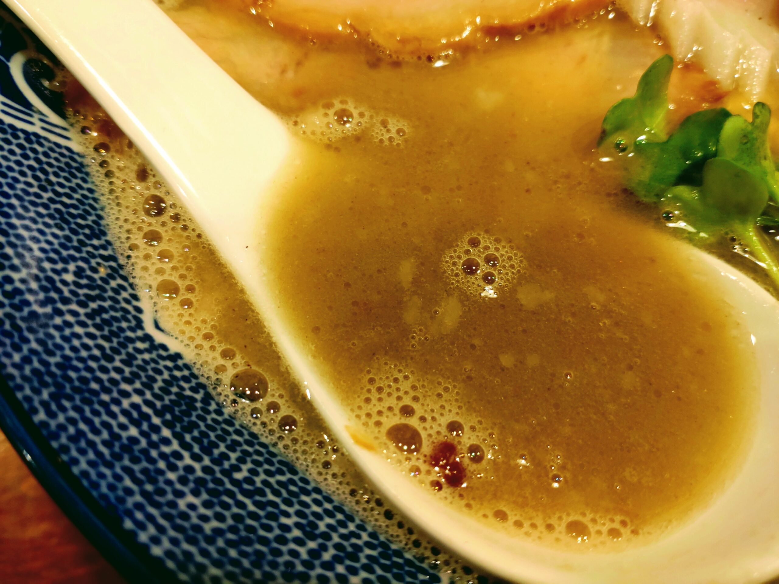 煮干醤油のスープ