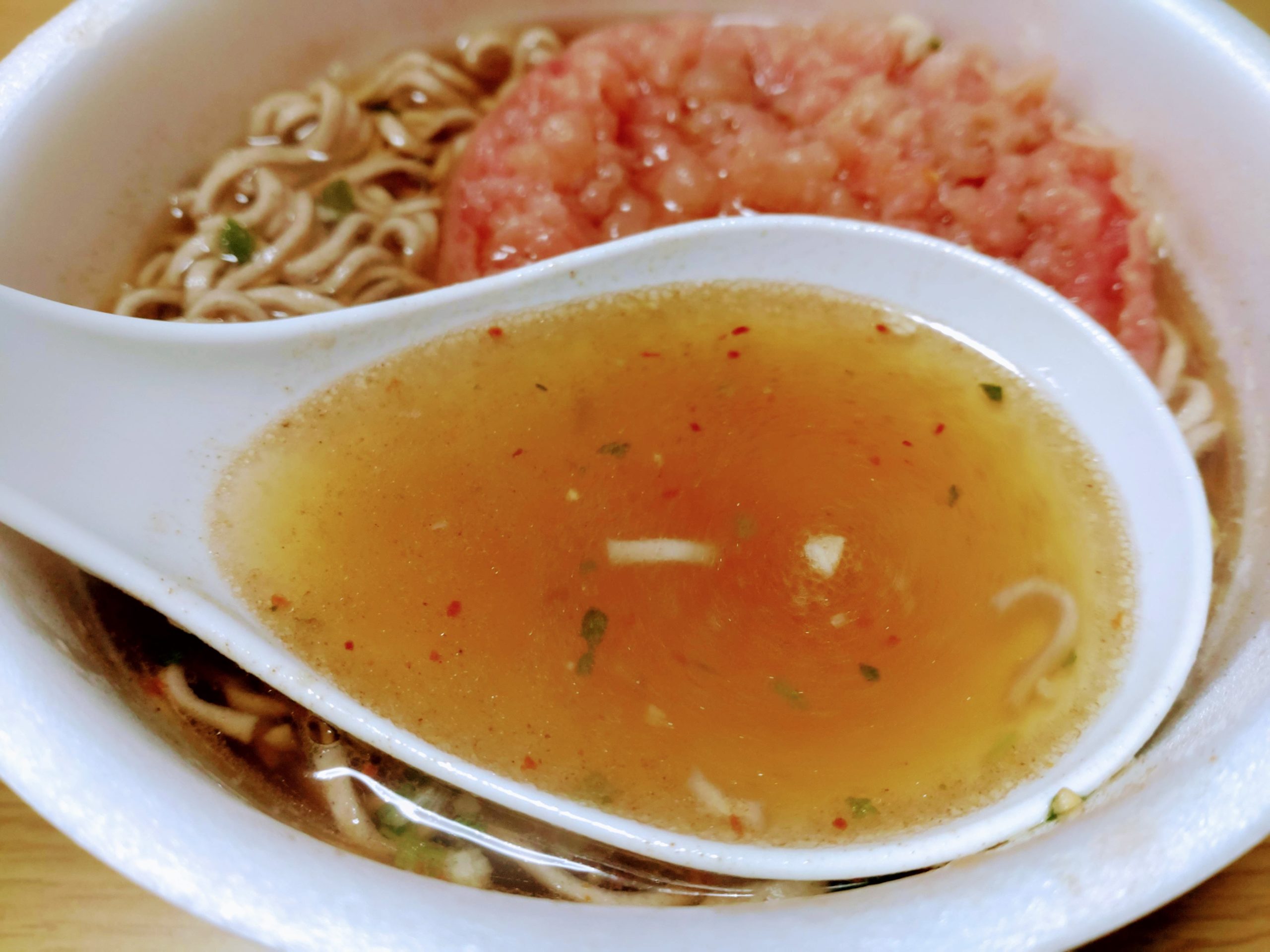 マルちゃん 赤い天ぷらそばのスープ