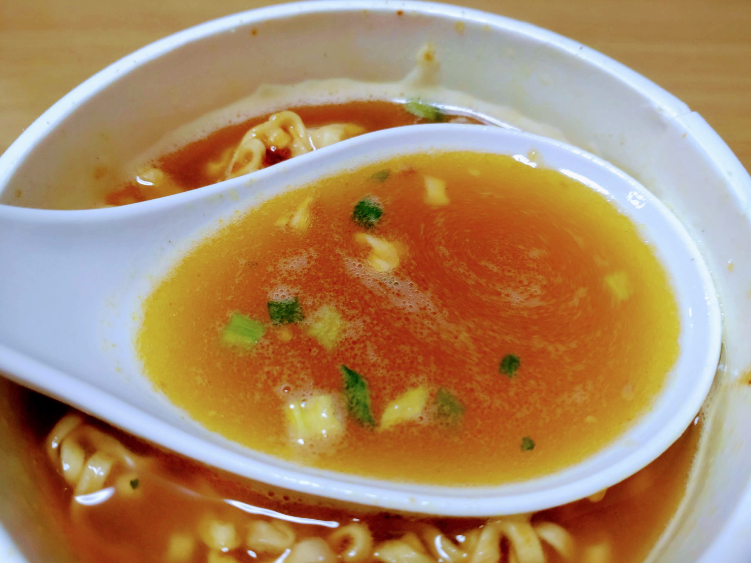 カップヌードル 豚カルビ味カレー ビッグのスープ