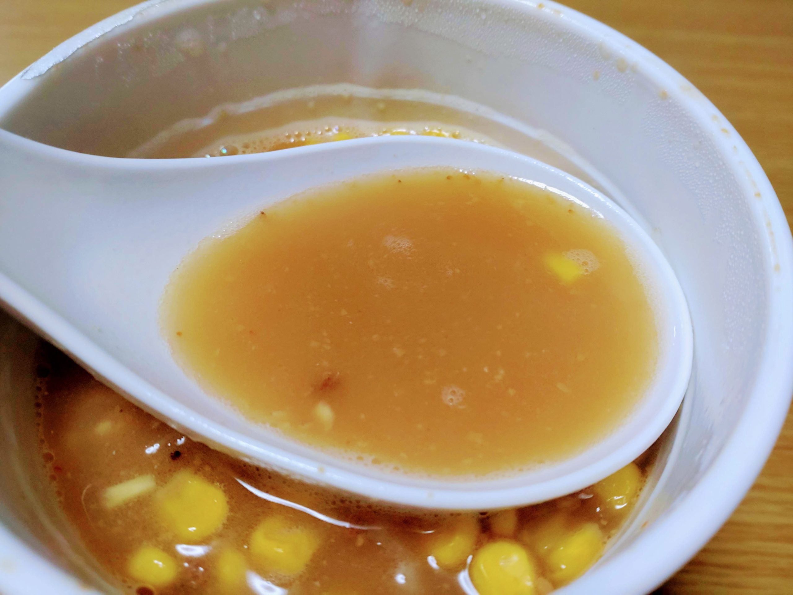 マルちゃん 味噌バター味ラーメンのスープ