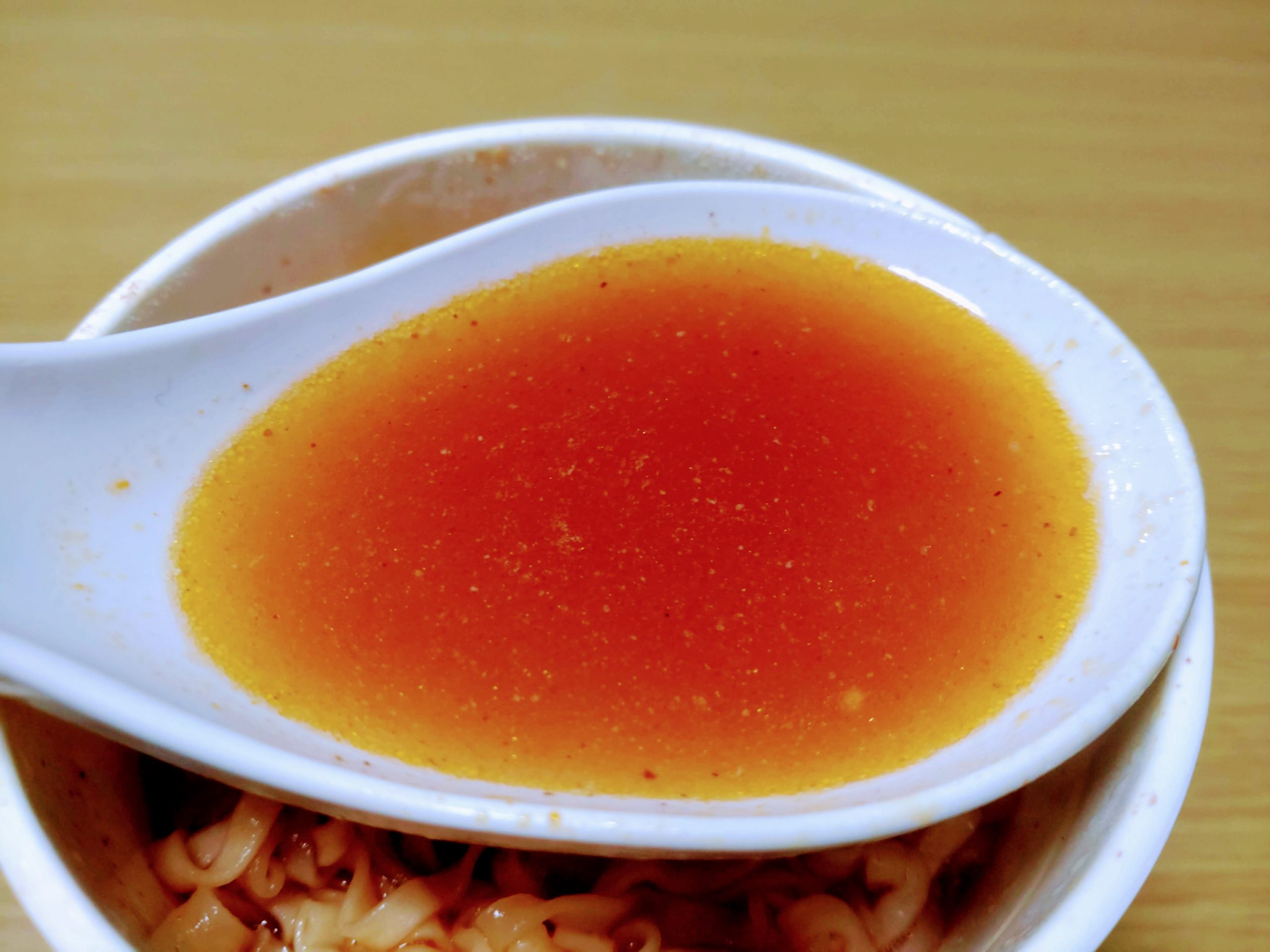 カップヌードル 燻製チーズのチリトマトのスープ