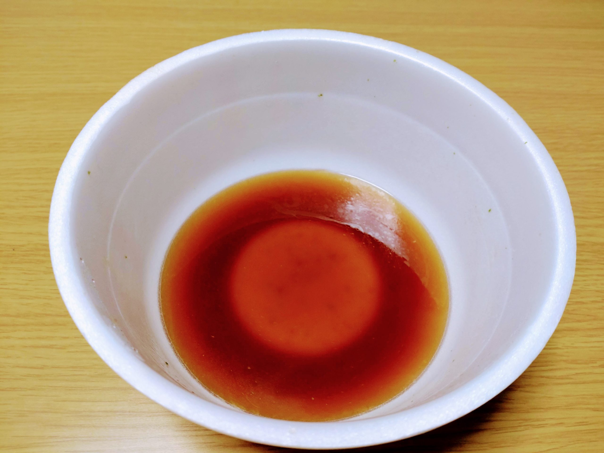日清のどん兵衛 特盛 ラーメンスープの天ぷらそばを完食