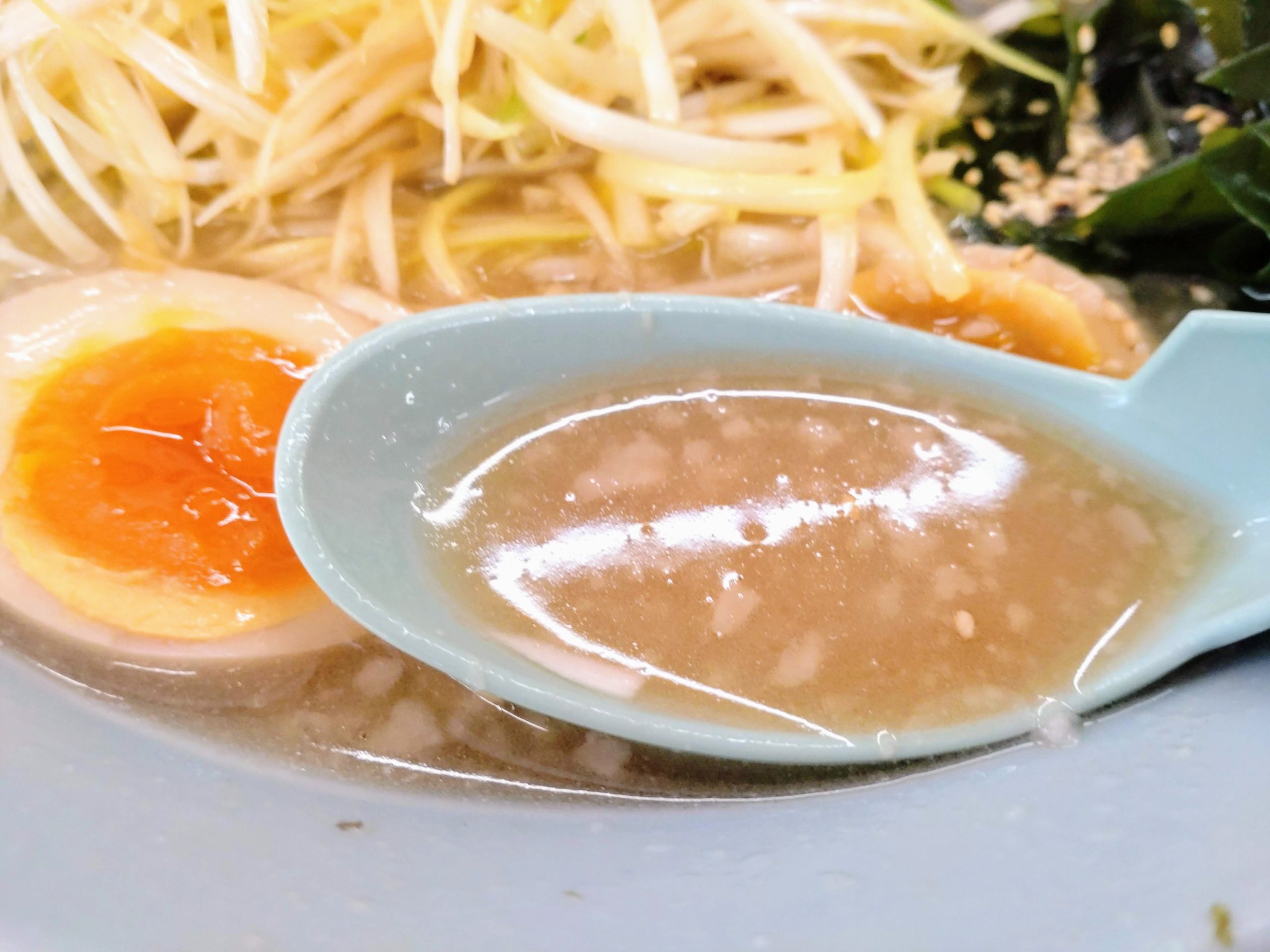 特製ラーメンのスープ